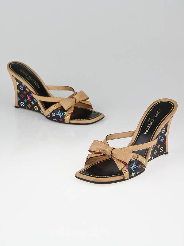 Louis Vuitton - Black & Beige Monogram Print Open Toe Wedges w/ Bow & –  Current Boutique