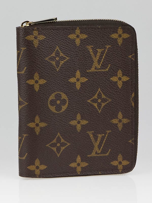 Louis Vuitton Monogram Canvas Zipped Passport Cover