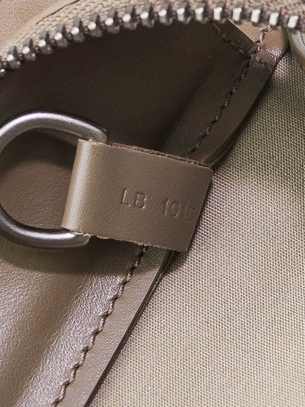 Louis Vuitton Pepper EPI Leather Croisette GM Zip Tote