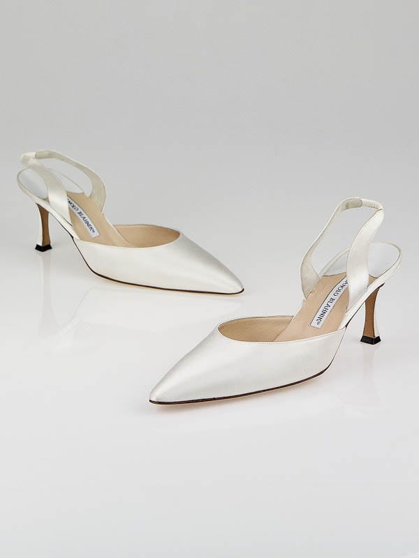 Manolo Blahnik White Crepe Satin Carolyne Slingback Heels Size 9/39.5