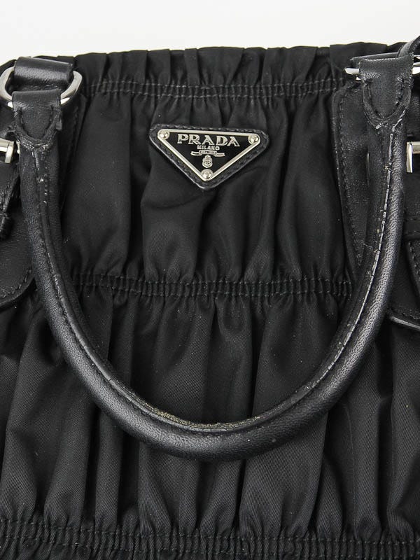 Prada Black Gaufre Tessuto Nylon and Leather Shopping Tote Bag - Yoogi's  Closet