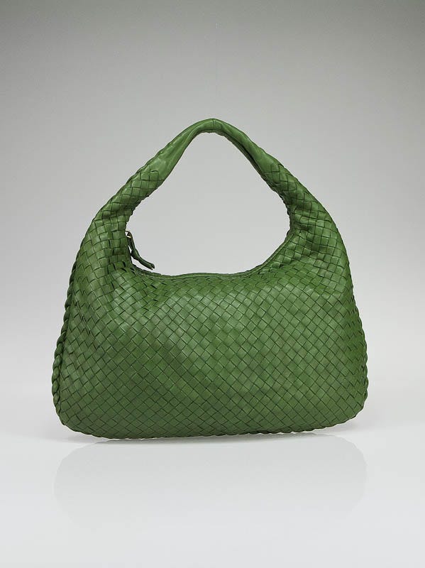 BOTTEGA-VENETA-Intrecciato-Leather-Shoulder-Bag-Light-Green-115653