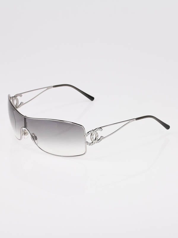 Chanel Black Gradient Lenses with Silver Swarovski Crystal CC Logo  Sunglasses 4072-B - Yoogi's Closet