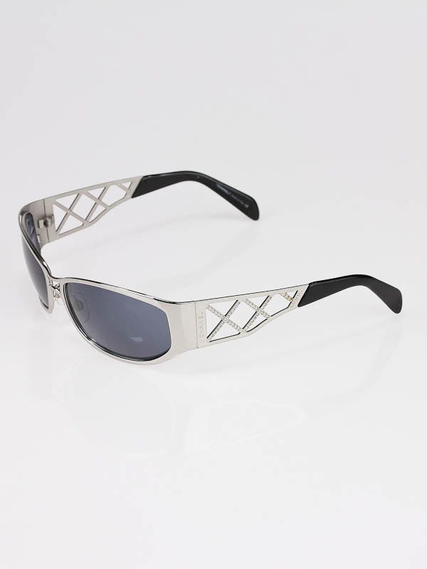 Sunglasses Chanel Silver in Metal - 34684500