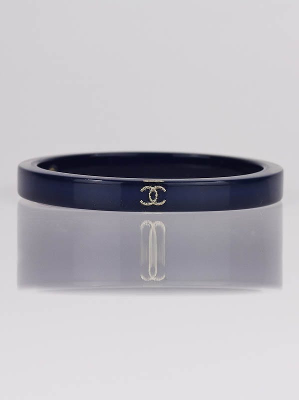 Chanel Navy Blue Resin CC Logo Skinny Bangle Bracelet