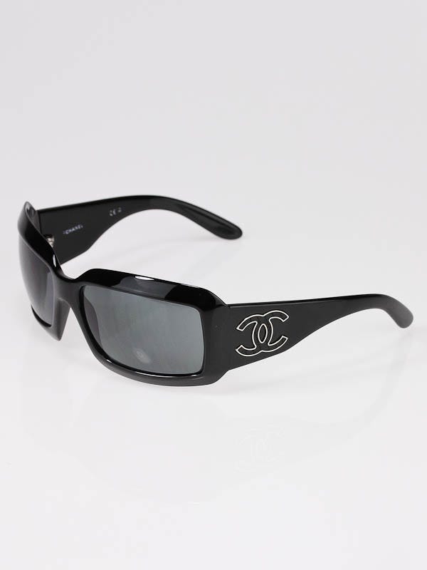 Chanel Black CC Logo Sunglasses 6022-Q