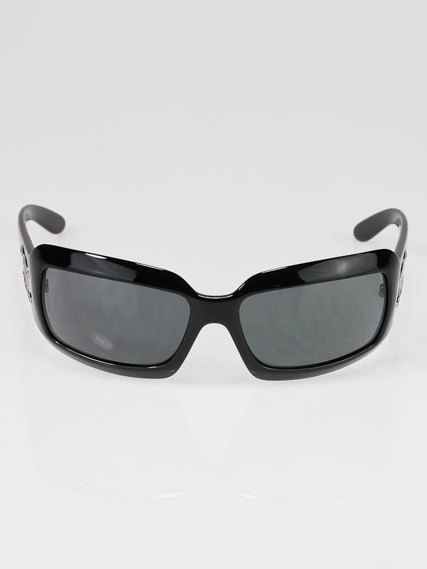 Chanel Black CC Logo Sunglasses 6022-Q | Yoogi's Closet