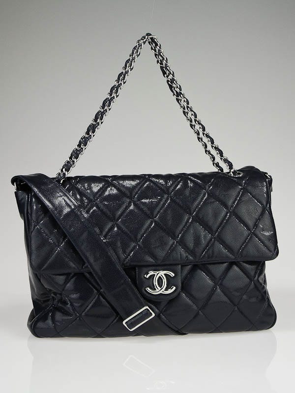 Chanel Navy Blue Quilted Glazed Caviar Leather Messenger  Bag