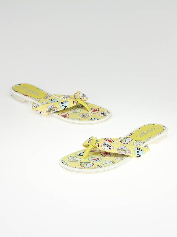 Chanel Yellow Heart Charms Print Thong Sandals Size 6/36.5