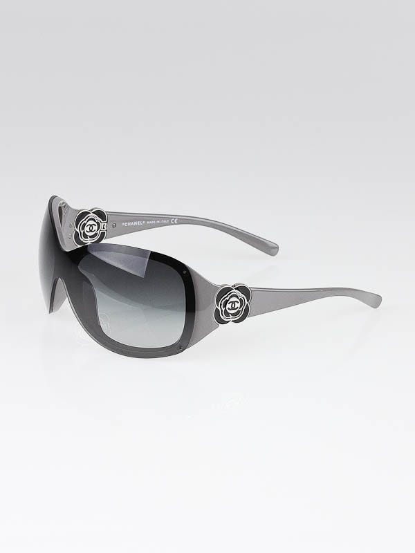 Chanel Grey/Black Camellia Flower Sunglasses- 4164 - Yoogi's Closet