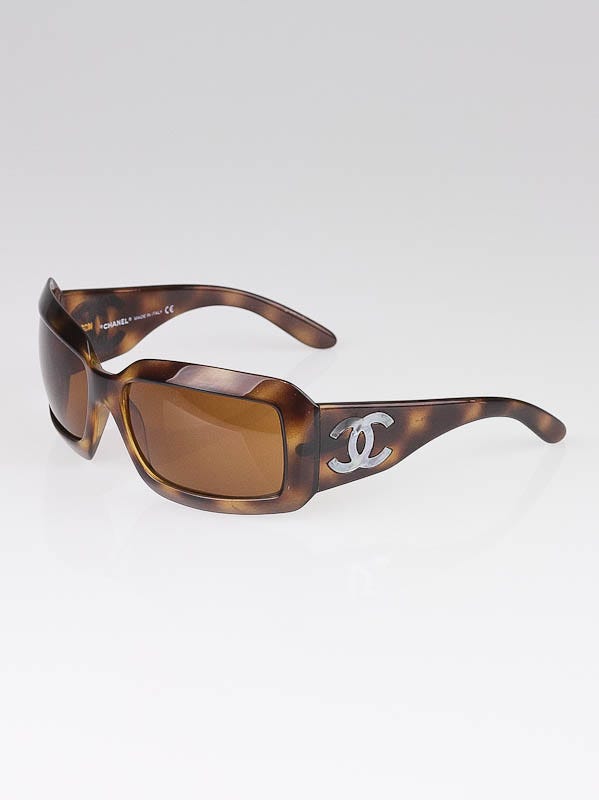 Authentic Chanel Mother of Pearl CC Logo Sunglasses Brown 5076-H No Case
