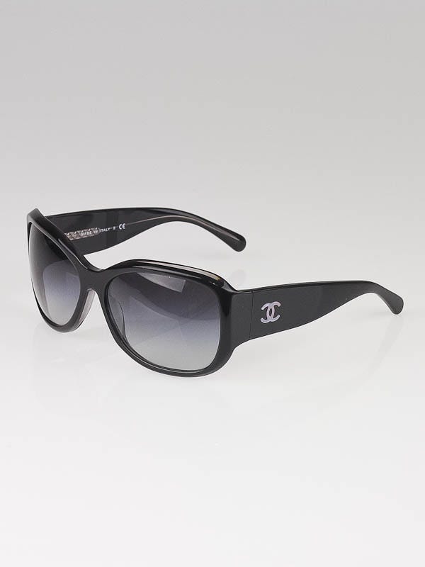 Chanel Black Frame CC Logo Sunglasses - 5226-H - Yoogi's Closet