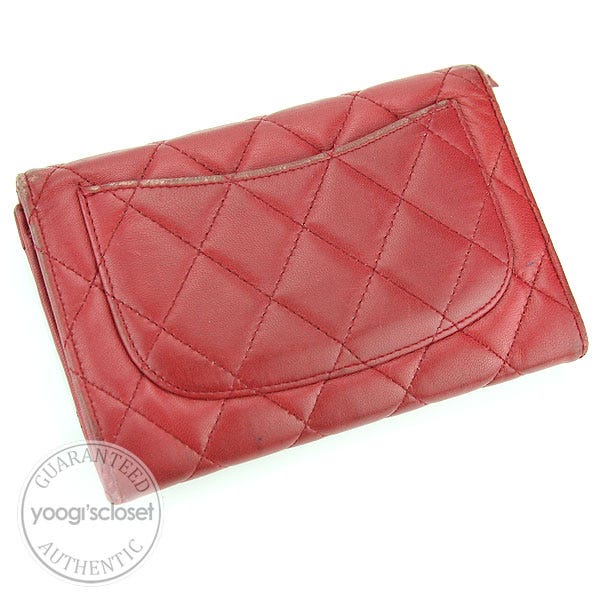 Chanel Red Quilted Lambskin Flap Wallet Purse - Yoogi's Closet