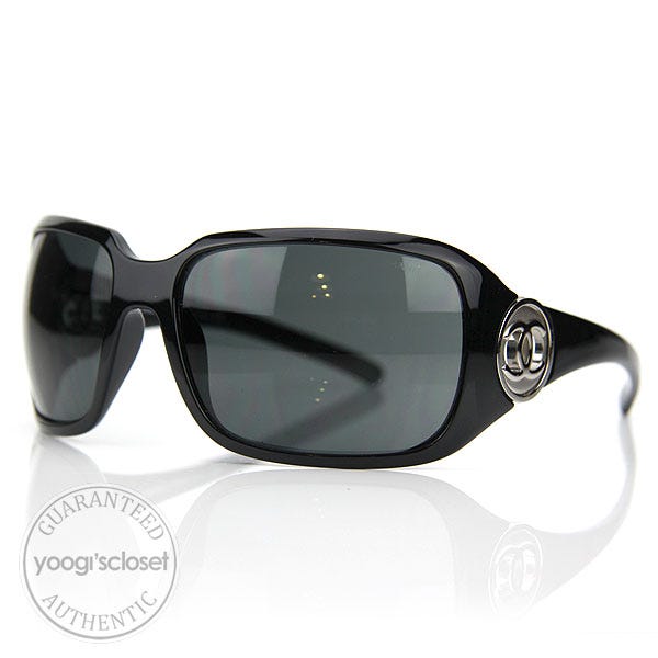 Chanel Black Frame Metal CC Logo Sunglasses 6023 - Yoogi's Closet