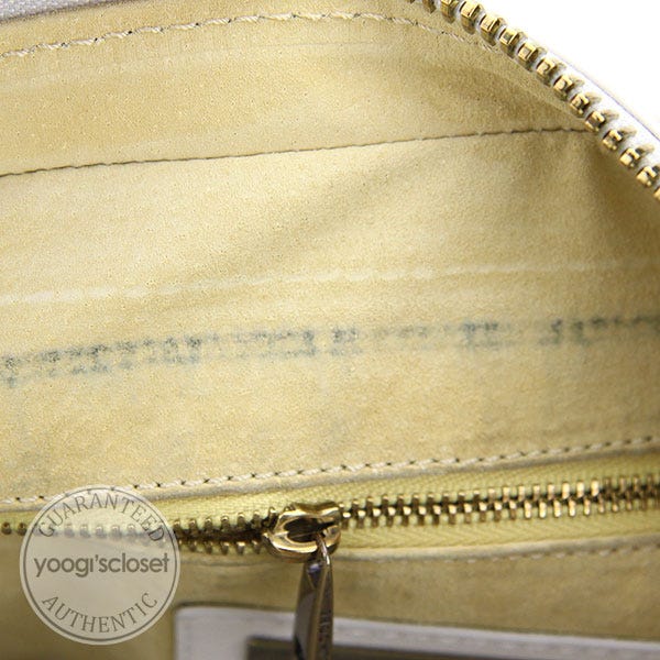 Guaranteed authentic Marc Jacobs Stella two way genuine lambskin leather riri  zipper rare find cream/beige off white bag, Luxury, Bags & Wallets on  Carousell