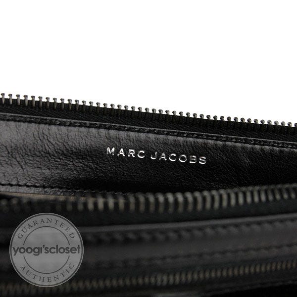 Marc Jacobs Black Leather Cammie Pouch Bag - Yoogi's Closet