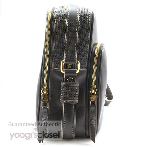 Louis Vuitton Bequia Leather Trotter GM Messenger Bag - Yoogi's Closet