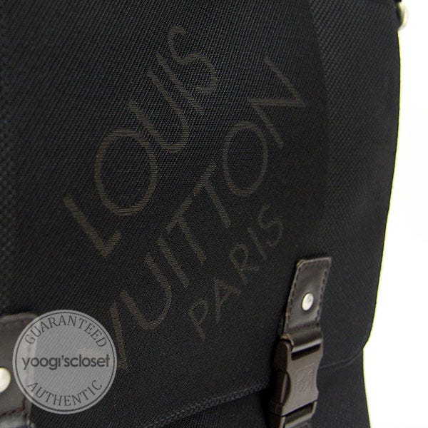 Louis Vuitton Black Damier Geant Canvas Petit Messenger Bag - Yoogi's Closet