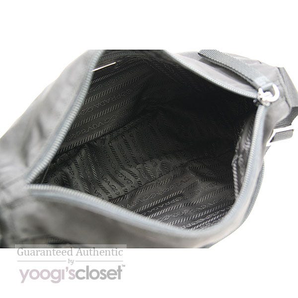 Prada Black Vela Nylon B10140 Shoulder Bag | Yoogi's Closet