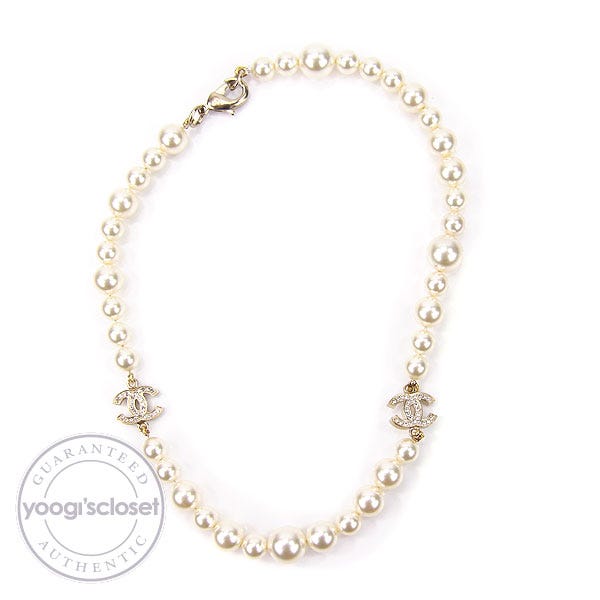 Chanel Timeless Classic Pearl Necklace Chanel | The Luxury Closet