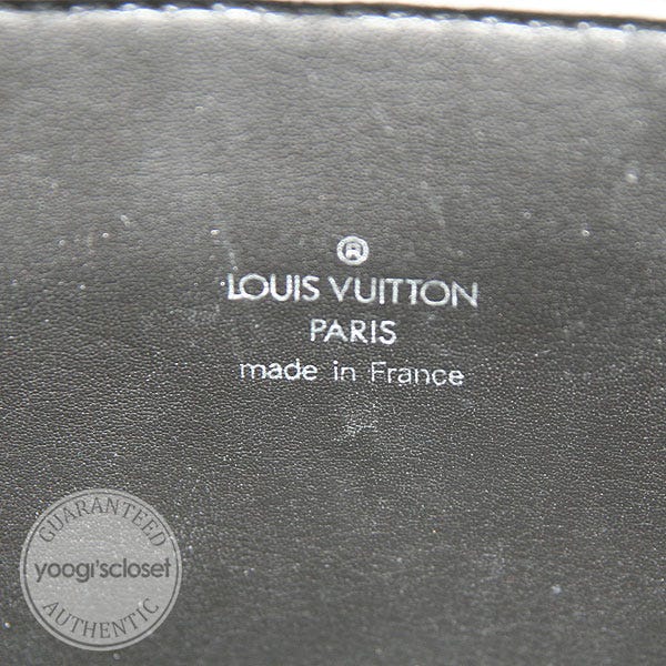 Louis Vuitton Slate Taiga Lozan Briefcase - Yoogi's Closet