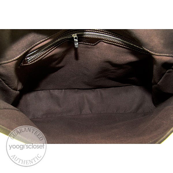 Louis Vuitton Grizzli Taiga Dersou Messenger Bag - Yoogi's Closet