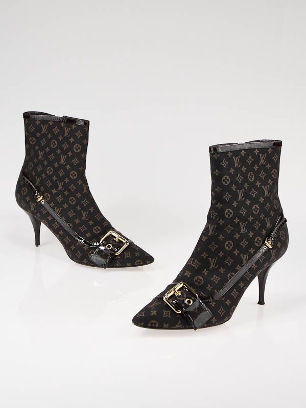 Louis Vuitton Kitten-Heel Ankle Boots