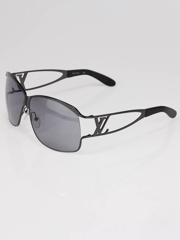 Louis Vuitton Monogram Mens Sunglasses, White, E