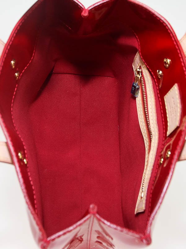 Louis Vuitton Beige Monogram Vernis Reade PM Bag - Yoogi's Closet