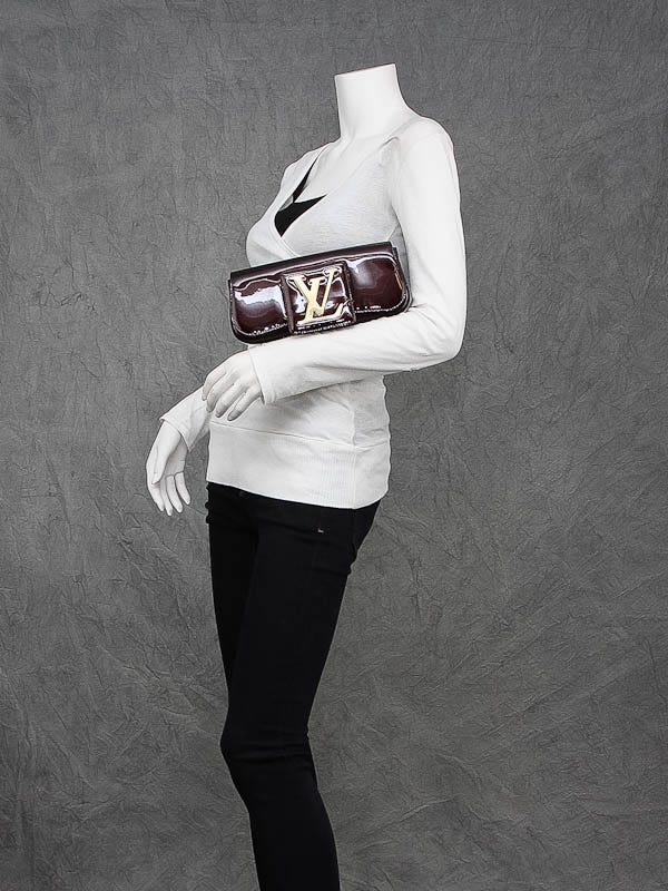 Louis Vuitton Amarante Monogram Vernis Pochette SoBe Clutch Bag - Yoogi's  Closet