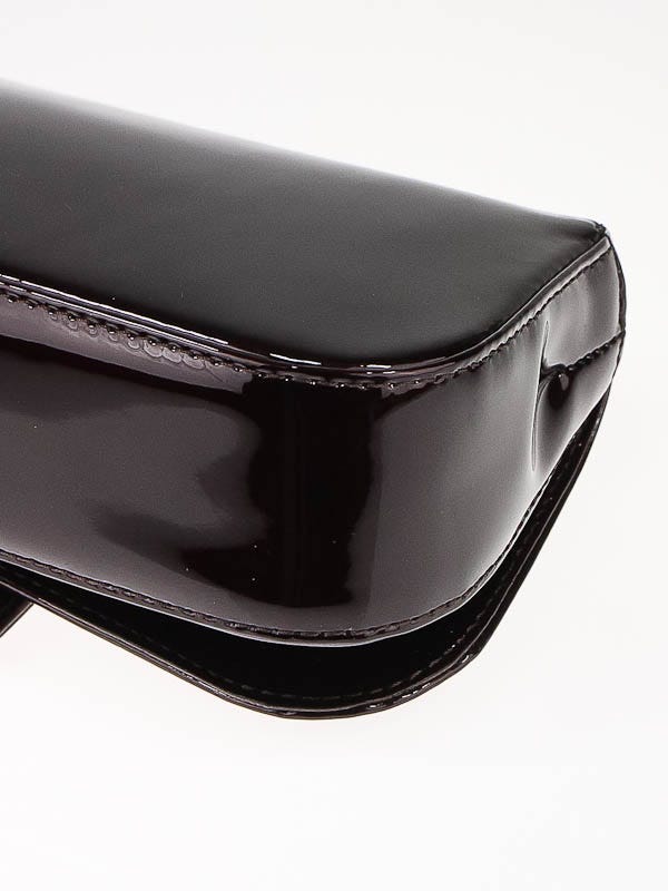 Sobe patent leather clutch bag Louis Vuitton Black in Patent leather -  26067655