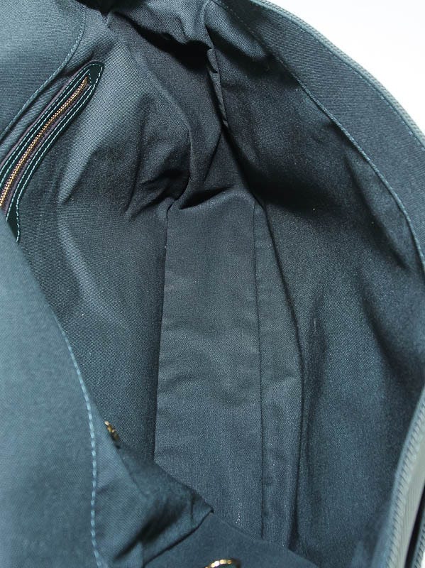 Authentic Louis Vuitton Taiga Dersou Shoulder Cross Bag Purple M30166 LV  4258F