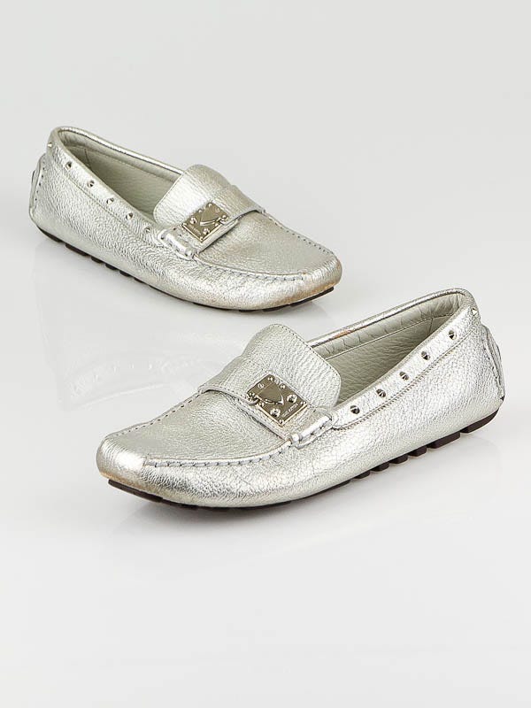 Louis Vuitton Silver Metallic Leather Driving Shoes Size 7.5/38
