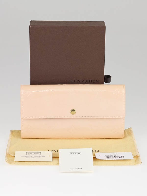 Louis Vuitton, Bags, Louis Vuitton Vernis Sarah Wallet In Marshmallow