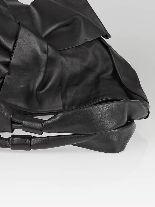 【関税&送料込】Valentino Garavani Nappa Large Hobo Bag Valentino Garavani Nappa Large Hobo Bag (VALENTINO